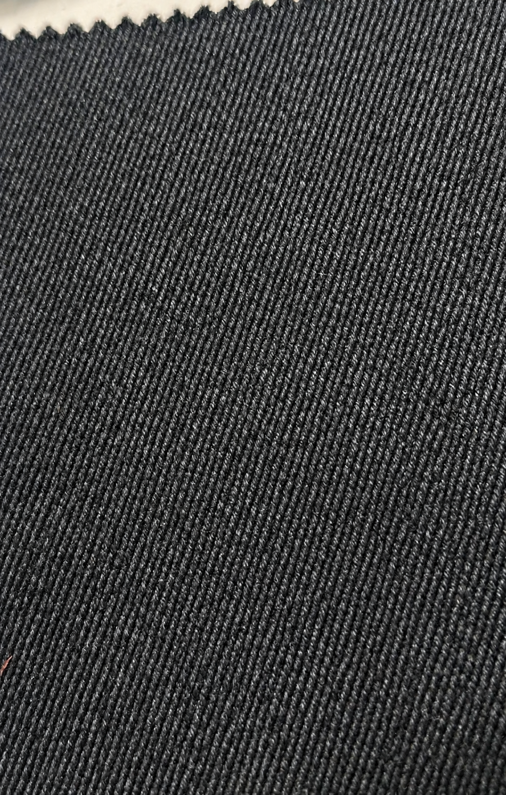 Carbon Fibre 550 GSM (16.22 oz/yd²) Flame Retardant